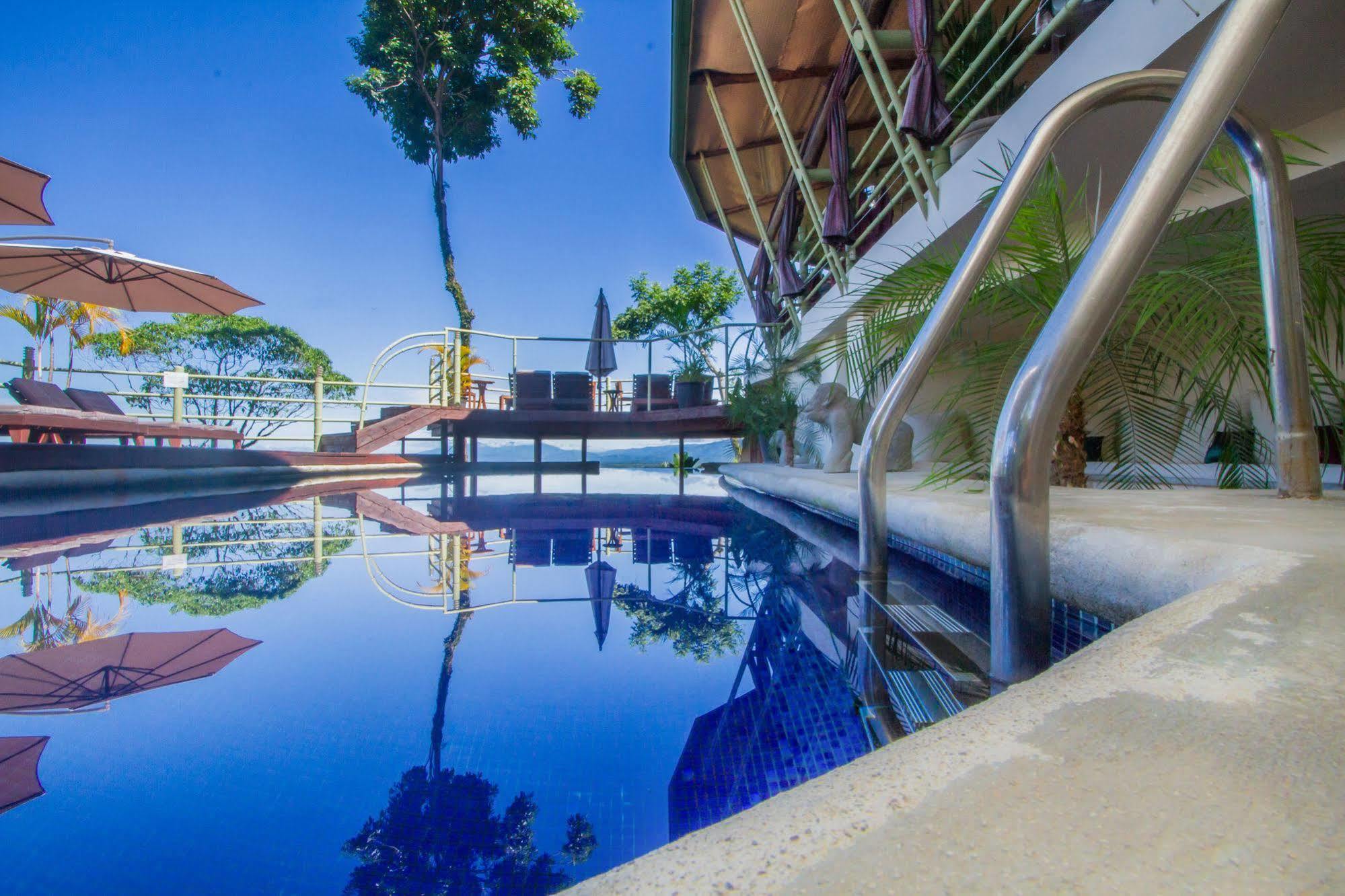 Issimo Suites Boutique Hotel & Spa - Adults Only Manuel Antonio Exterior foto